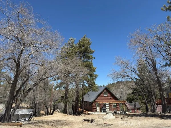 $459,000 | 32983 Canyon Drive, Green Valley Lake, CA 92341