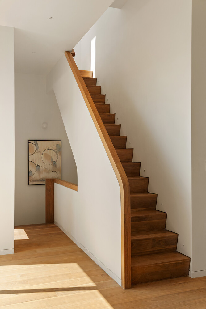 68 Commercial Street, Unit PH Brooklyn, NY 11222 - Photo 8 of 27 a view of entryway and hall