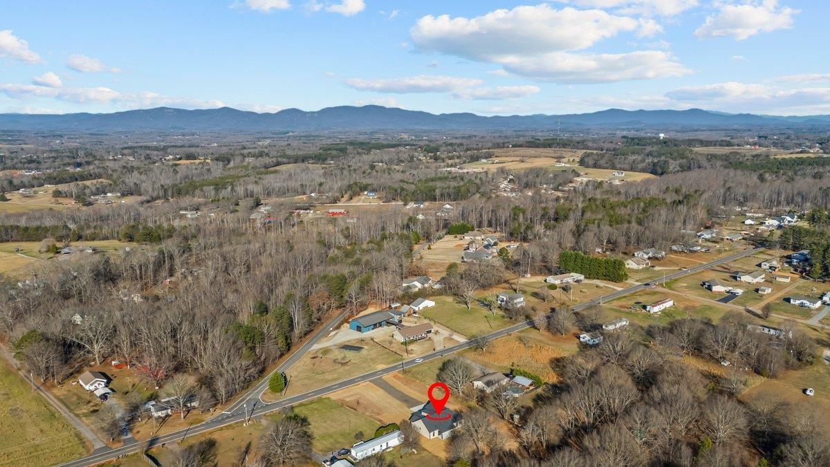 3910 Highway 357 Inman, SC 29349 - Photo 28 of 29