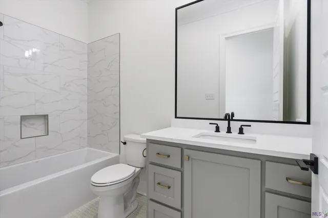 $920,000 | 43256 Collyns Cove, Prairieville, LA 70769