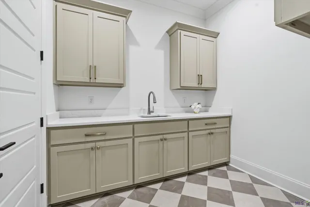 $920,000 | 43256 Collyns Cove, Prairieville, LA 70769