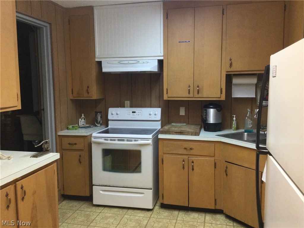 7949 South Cleveland Massillon Road Clinton, OH 44216 - Photo 14 of 25