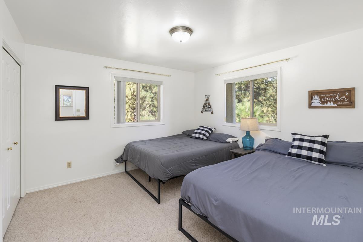 1496 Pine Ridge Drive Cascade, ID 83611 - Photo 23 of 47 Upstairs Bedroom 2