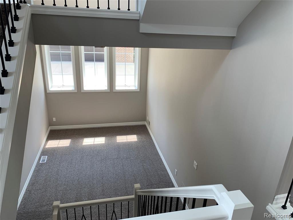 1880 Traceky Rochester Hills, MI 48306 - Photo 12 of 21