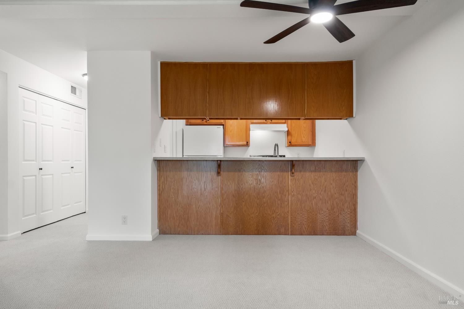 1540 Center Road, Unit 381 Novato, CA 94947 - Photo 23 of 32