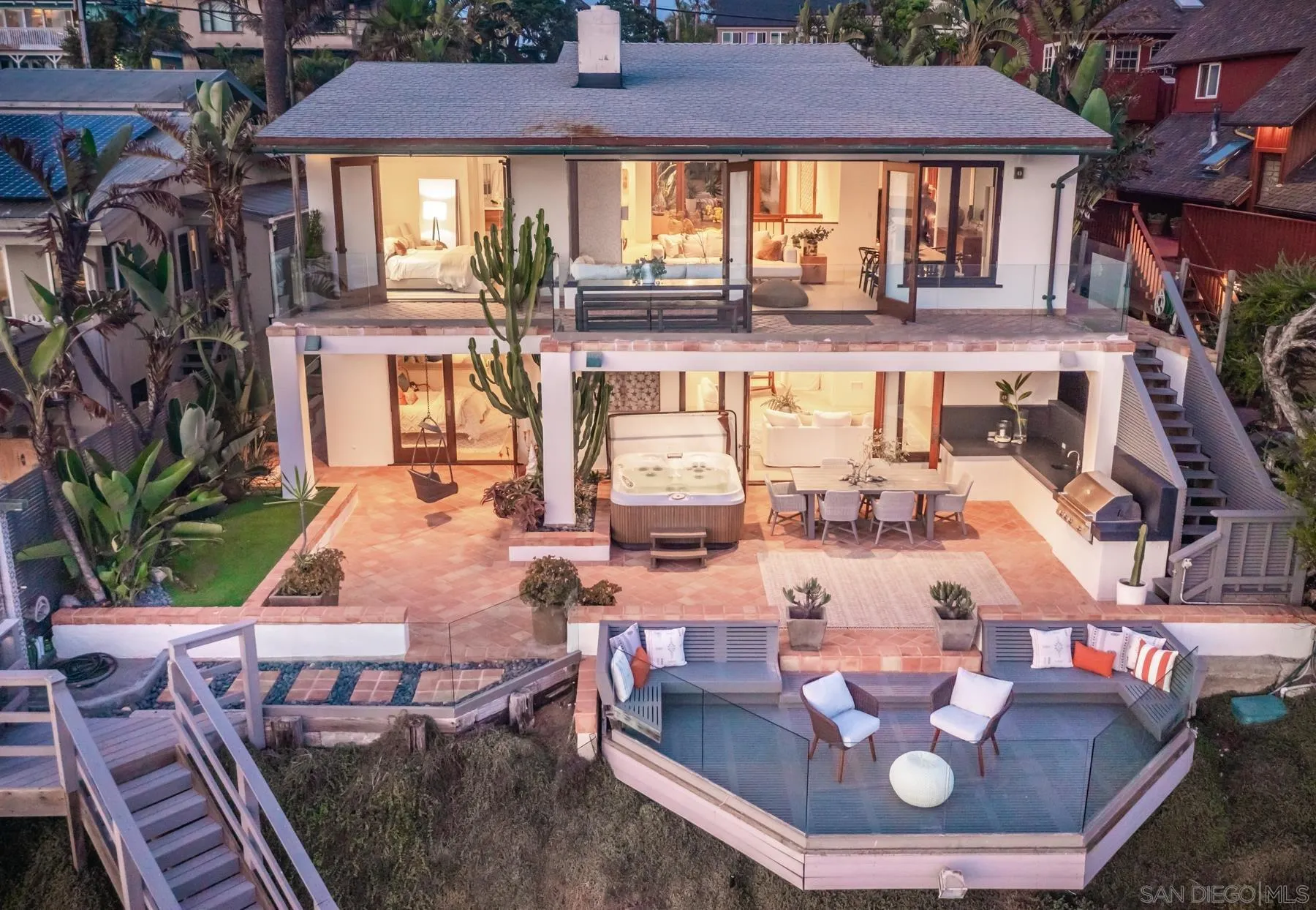 1370 Neptune Avenue Encinitas, CA 92024 - Photo 4 of 52 a outdoor view with sitting space