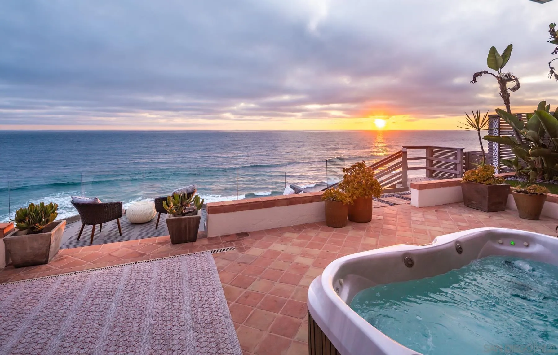 1370 Neptune Avenue Encinitas, CA 92024 - Photo 44 of 52 a outdoor view with a seating space