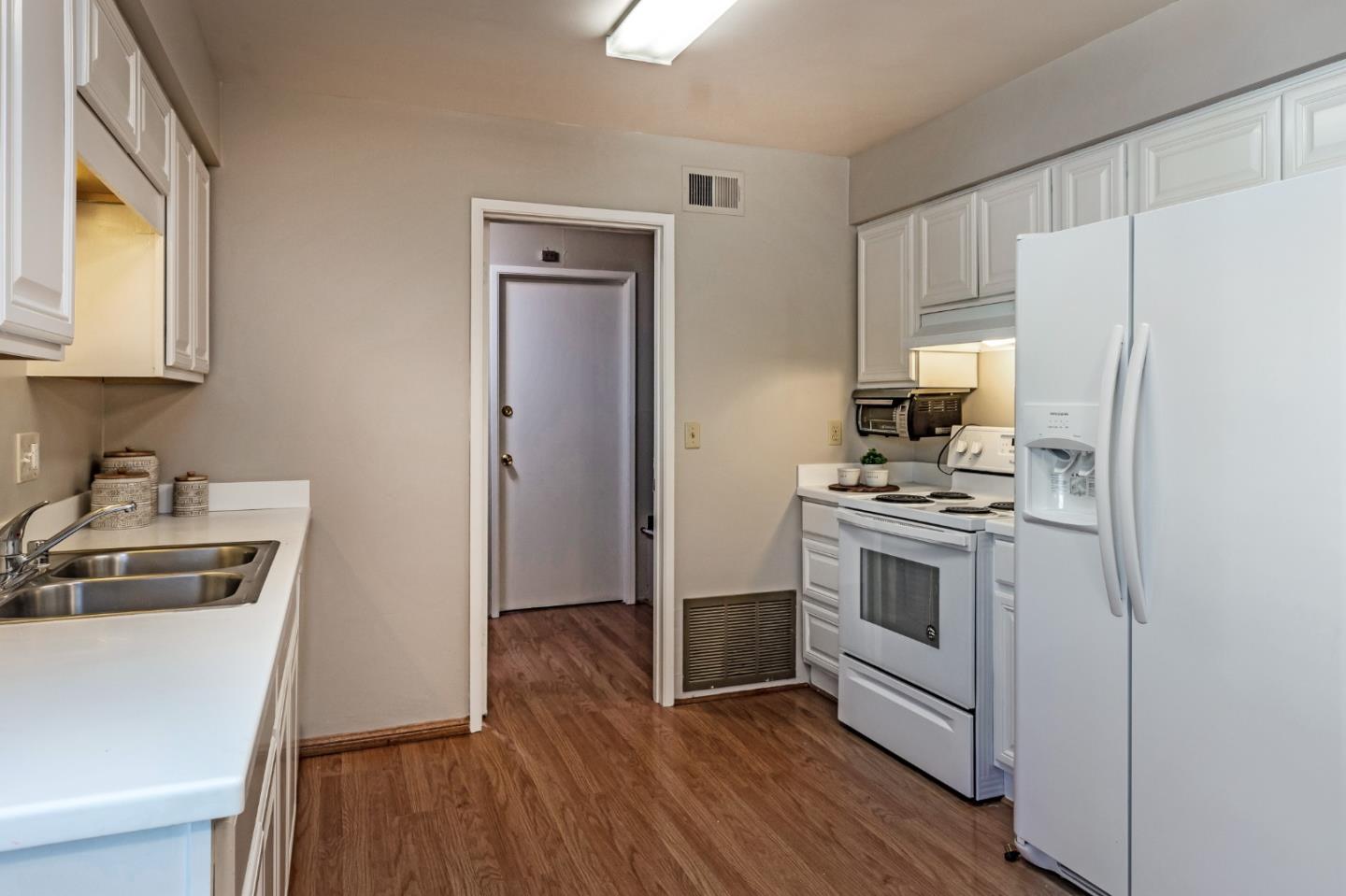 876-874 Pollard Road Los Gatos, CA 95032 - Photo 10 of 23 Gallery Image 10
