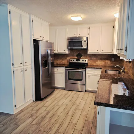$1,845 | 11306 Montverde Lane, Houston, TX 77099