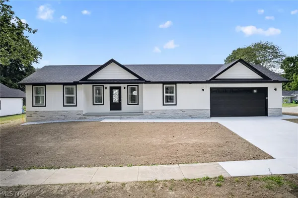 $364,900 | 30 East Market Street, Marshallville, OH 44645