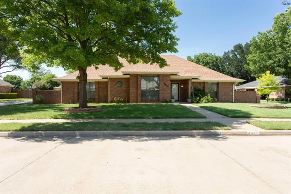 $345,000 | 4330 Chelsea Drive, Wichita Falls, TX 76309