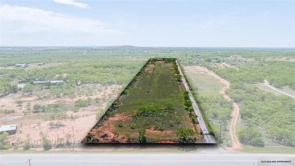 $350,000 | 6702 West Lake Road, Abilene, TX 79601