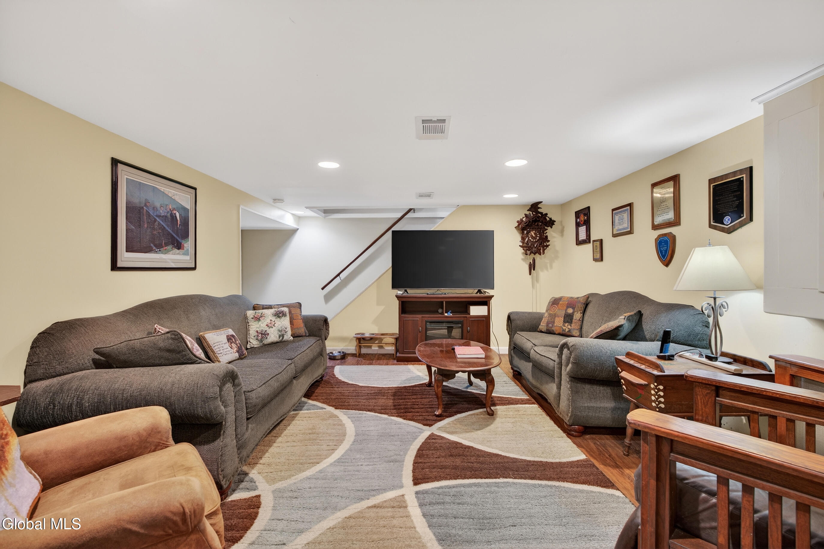 2 Avon Road Bethlehem, NY 12054 - Photo 33 of 40 067-2-Avon-Road-Delmar-NY-12054