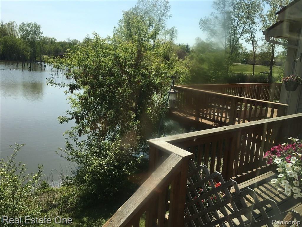 41797 Primrose Drive, Unit 253 Novi, MI 48377 - Photo 37 of 45 IMG_0010.jpg