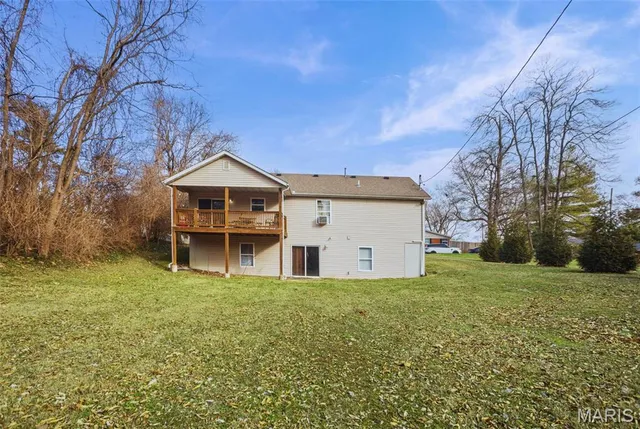 $170,000 | 102 Dogwood Lane, Fairview Heights, IL 62208