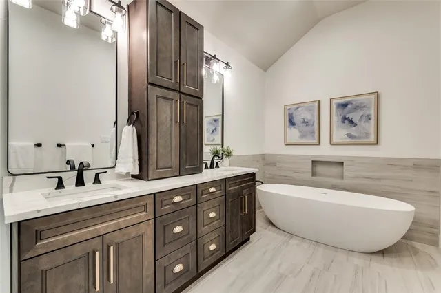 $1,195,000 | 2715 Carriage Trail, McKinney, TX 75070