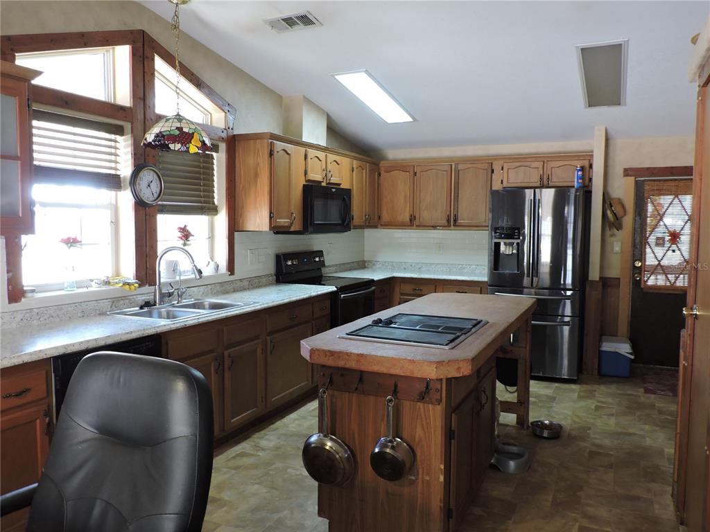 148 Denver Road Crescent City, FL 32112 - Photo 13 of 47