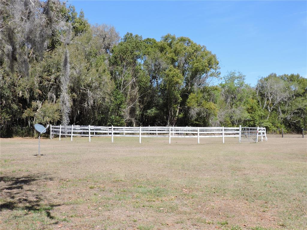 148 Denver Road Crescent City, FL 32112 - Photo 5 of 47
