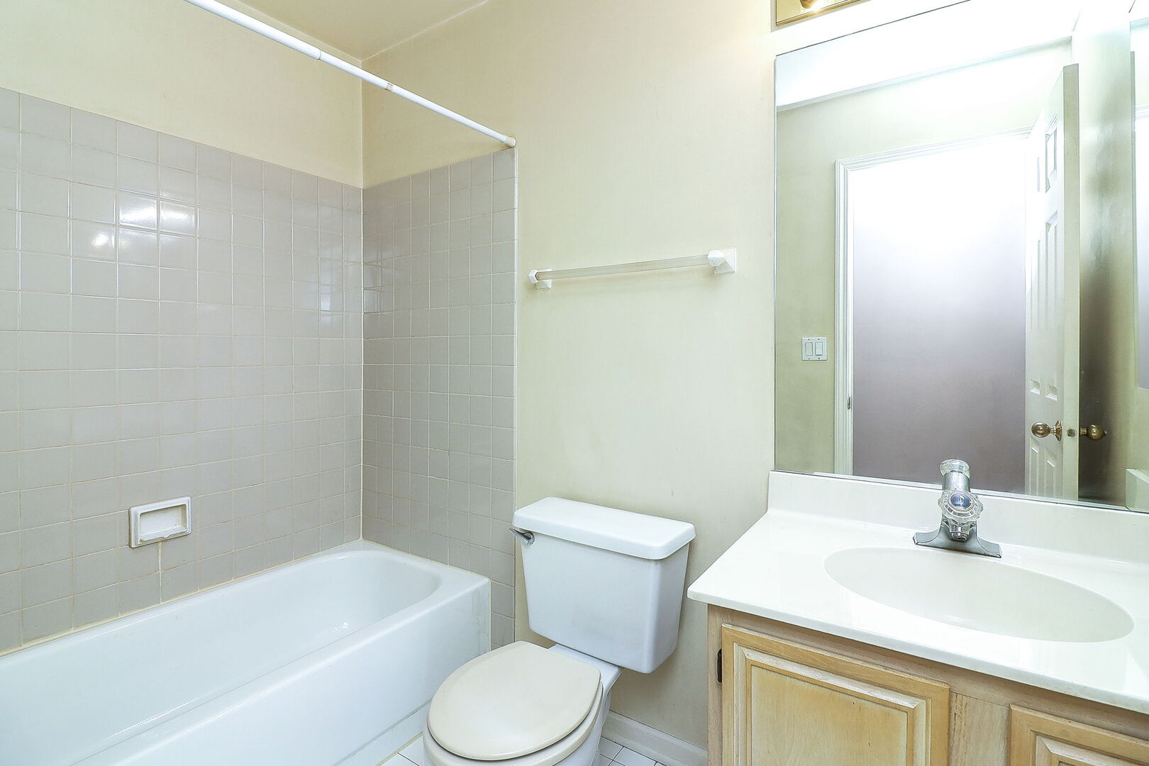 164 Springdale Lane Bloomingdale, IL 60108 - Photo 17 of 30 a bathroom with a sink a toilet and shower