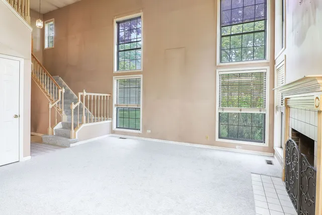 $375,000 | 164 Springdale Lane, Bloomingdale, IL 60108