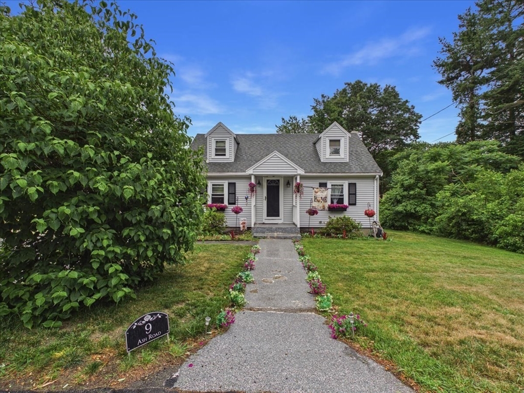 9 Ash Road Halifax, MA 02338 - Photo 3 of 35