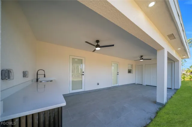 $279,900 | 855 Foxtail Street East, Lehigh Acres, FL 33974