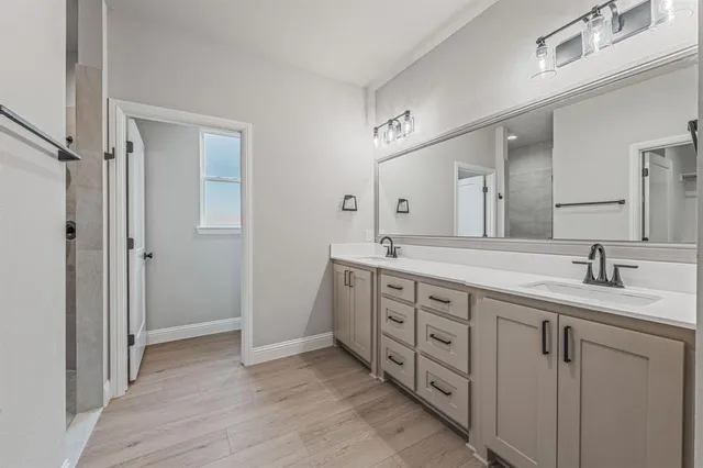 $430,000 | 104 Skyline Drive, Glen Rose, TX 76043