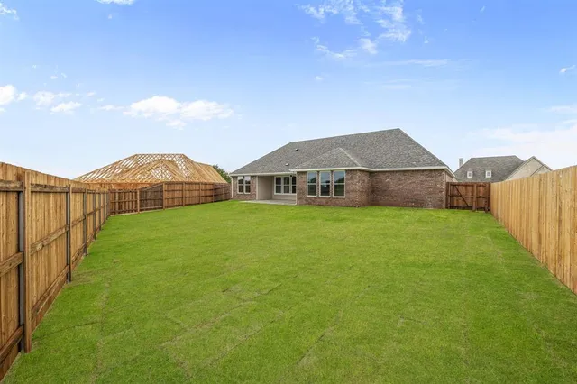 $430,000 | 104 Skyline Drive, Glen Rose, TX 76043