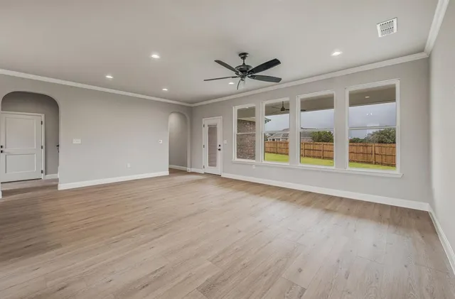 $430,000 | 104 Skyline Drive, Glen Rose, TX 76043