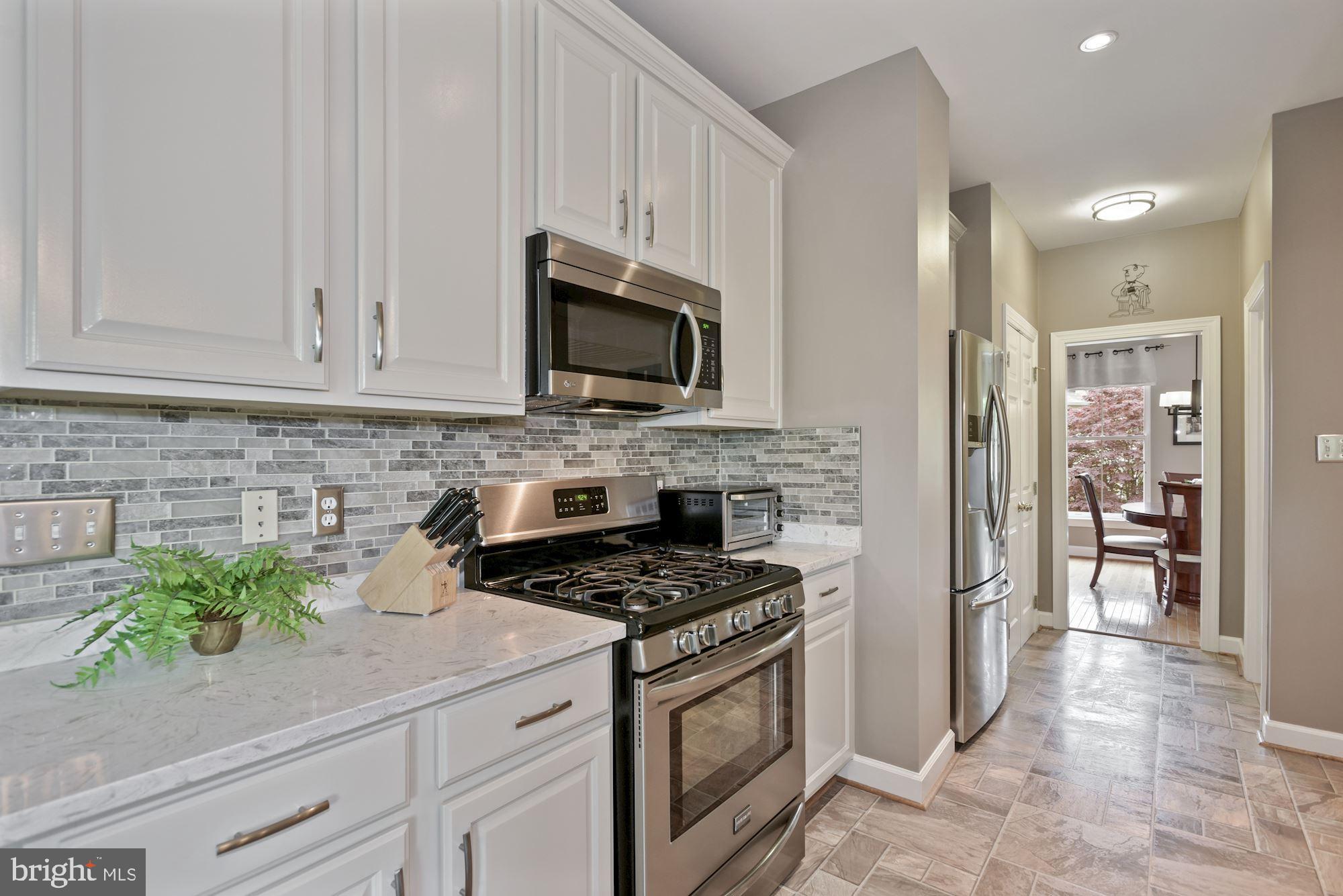 1688 Waterhaven Drive Reston, VA 20190 - Photo 9 of 35 Gallery Image 9