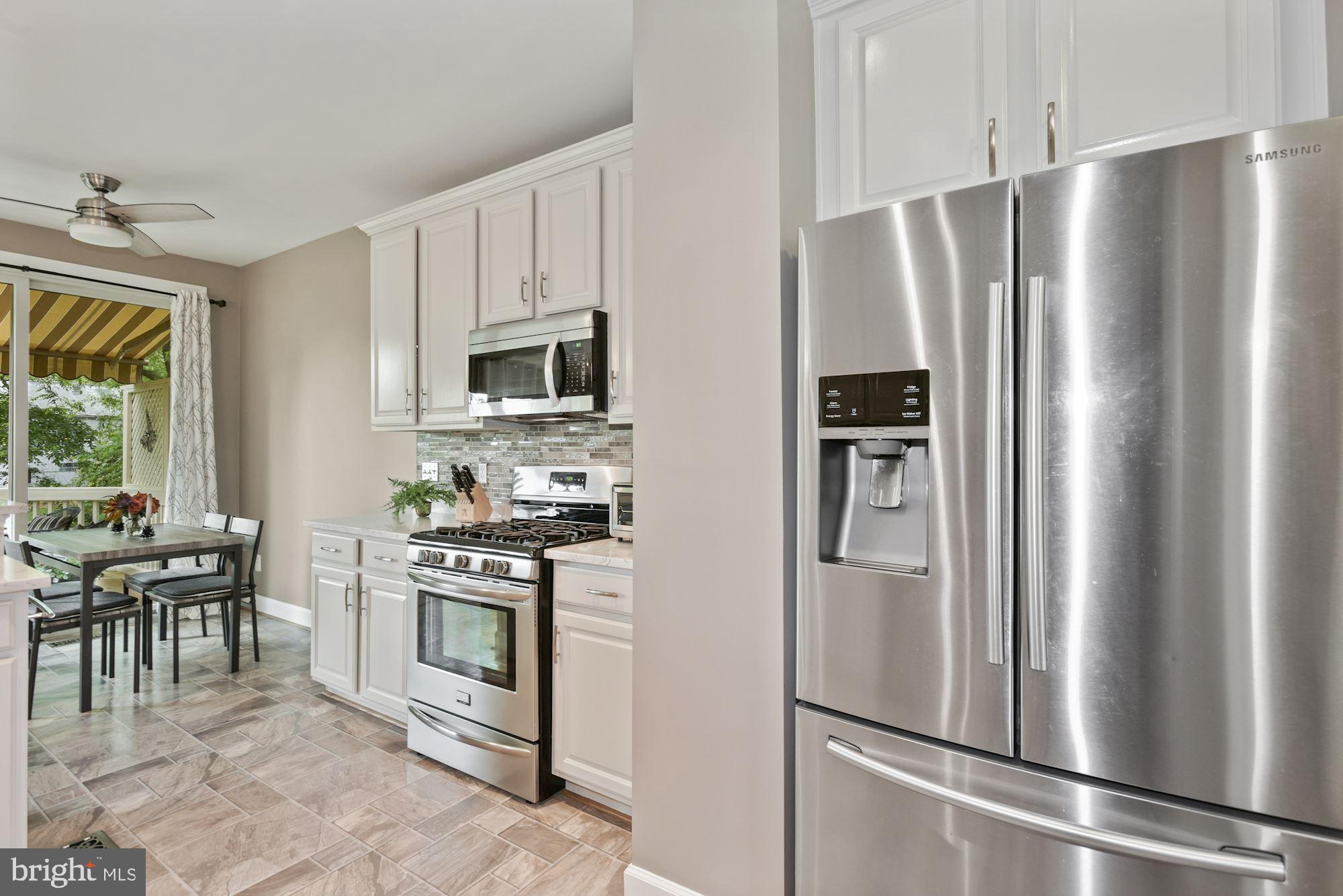 1688 Waterhaven Drive Reston, VA 20190 - Photo 10 of 35 Gallery Image 10