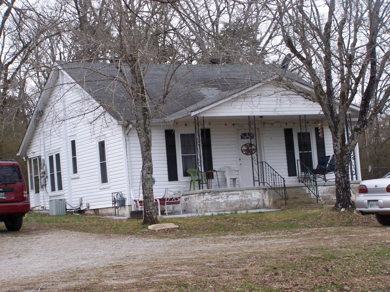 914 Bethel Road Pulaski, TN 38478 - Photo 1 of 15 a view of a house with a yard