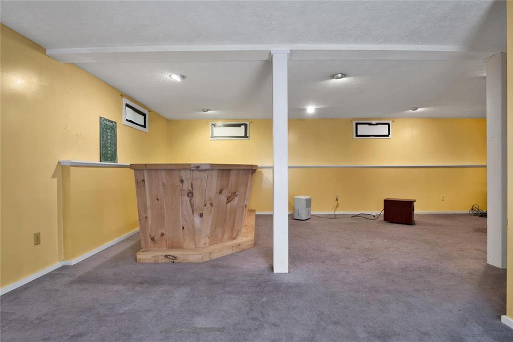 79 Center Road Gray, ME 04039 - Photo 14 of 25 Family room