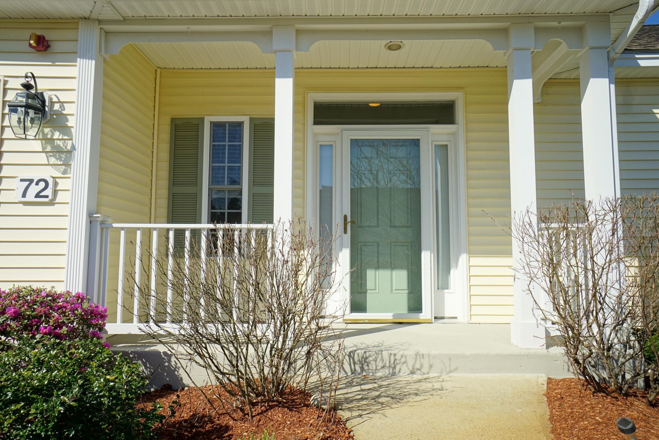 72 Old Stage Road Litchfield, NH 03052 - Photo 2 of 34