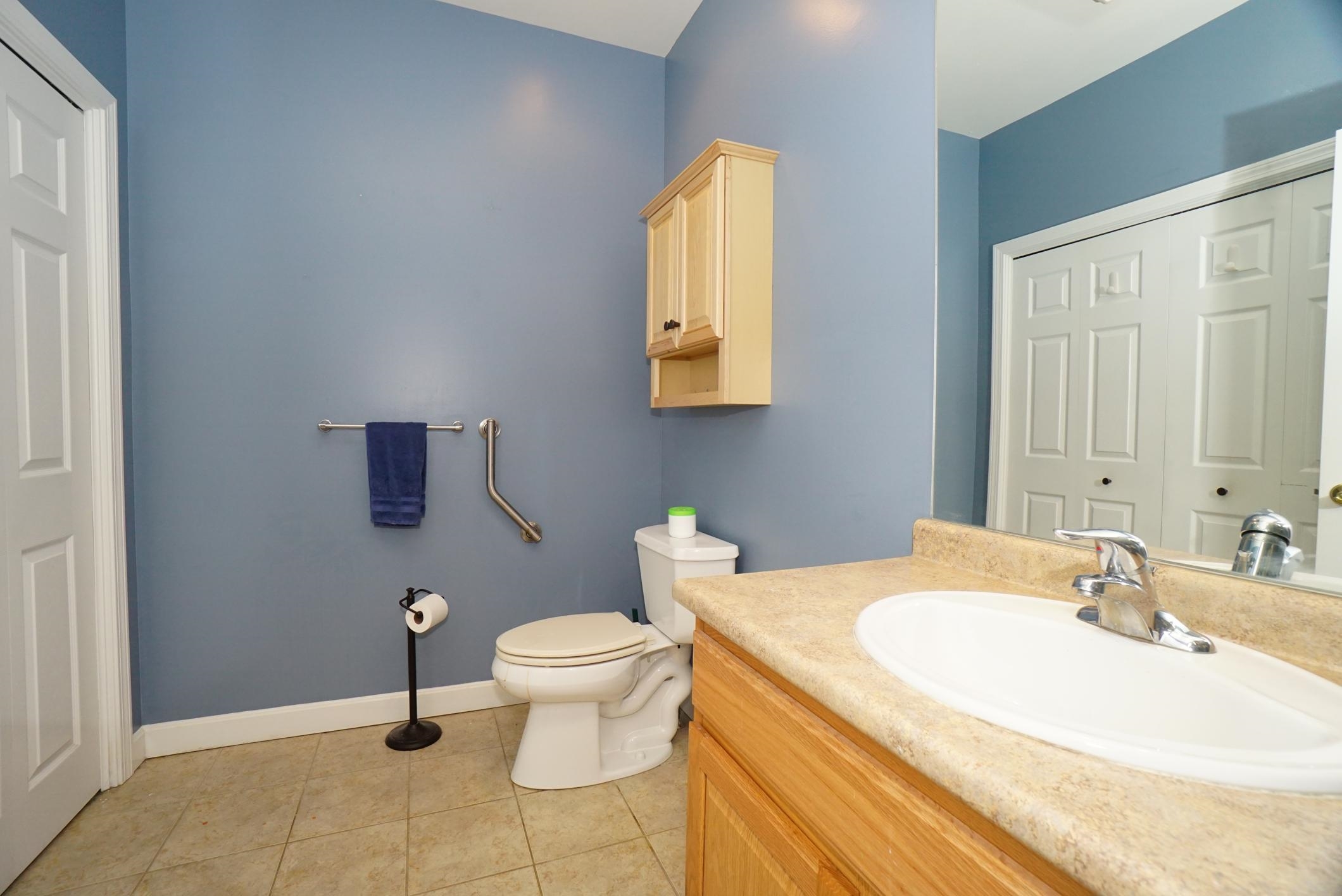 72 Old Stage Road Litchfield, NH 03052 - Photo 9 of 34