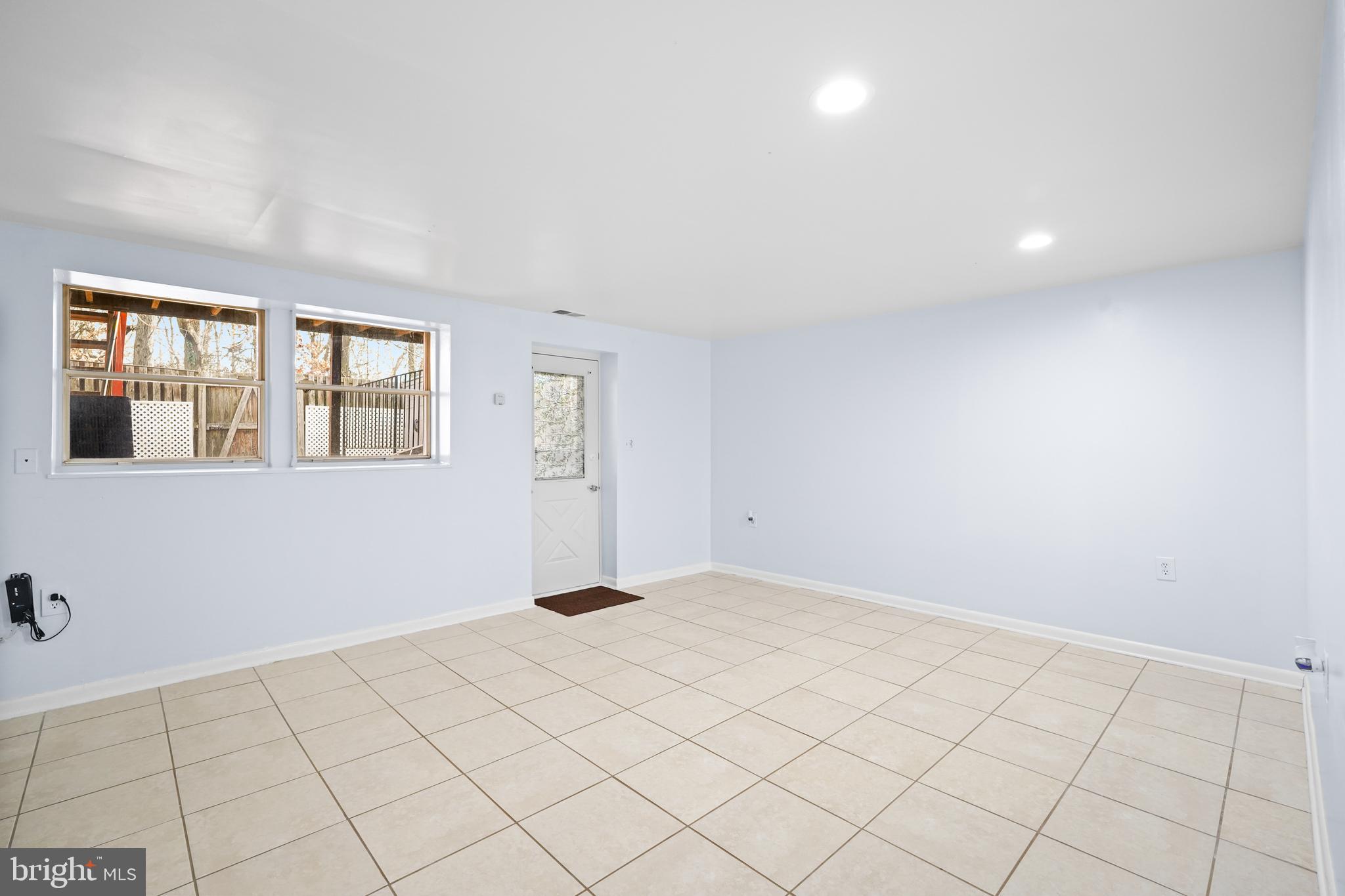 6917 Villa-Del-Rey Court Springfield, VA 22150 - Photo 11 of 42