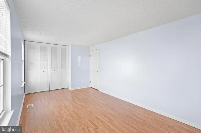 $499,990 | 6917 Villa-Del-Rey Court, Springfield, VA 22150