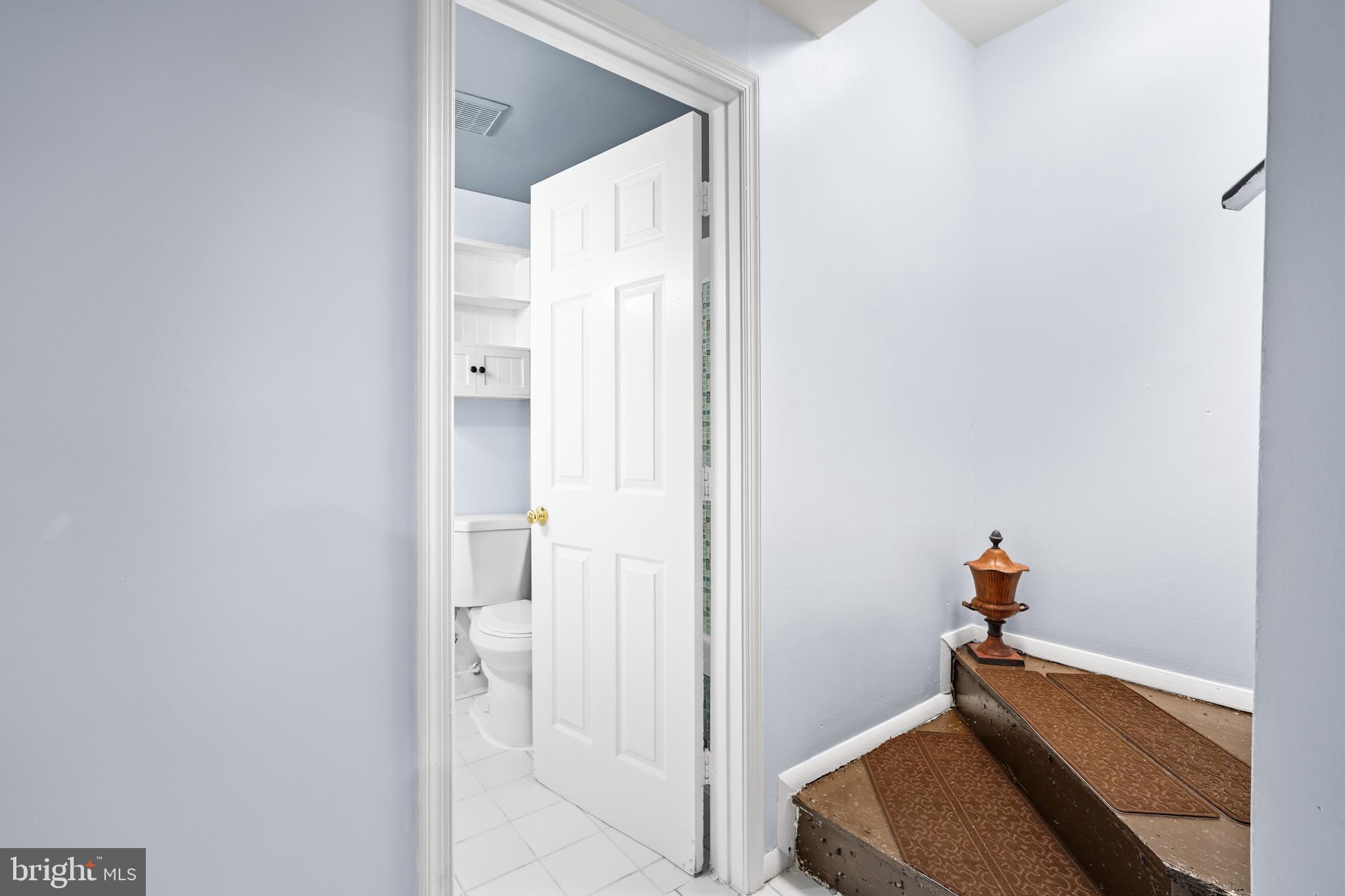 6917 Villa-Del-Rey Court Springfield, VA 22150 - Photo 14 of 42