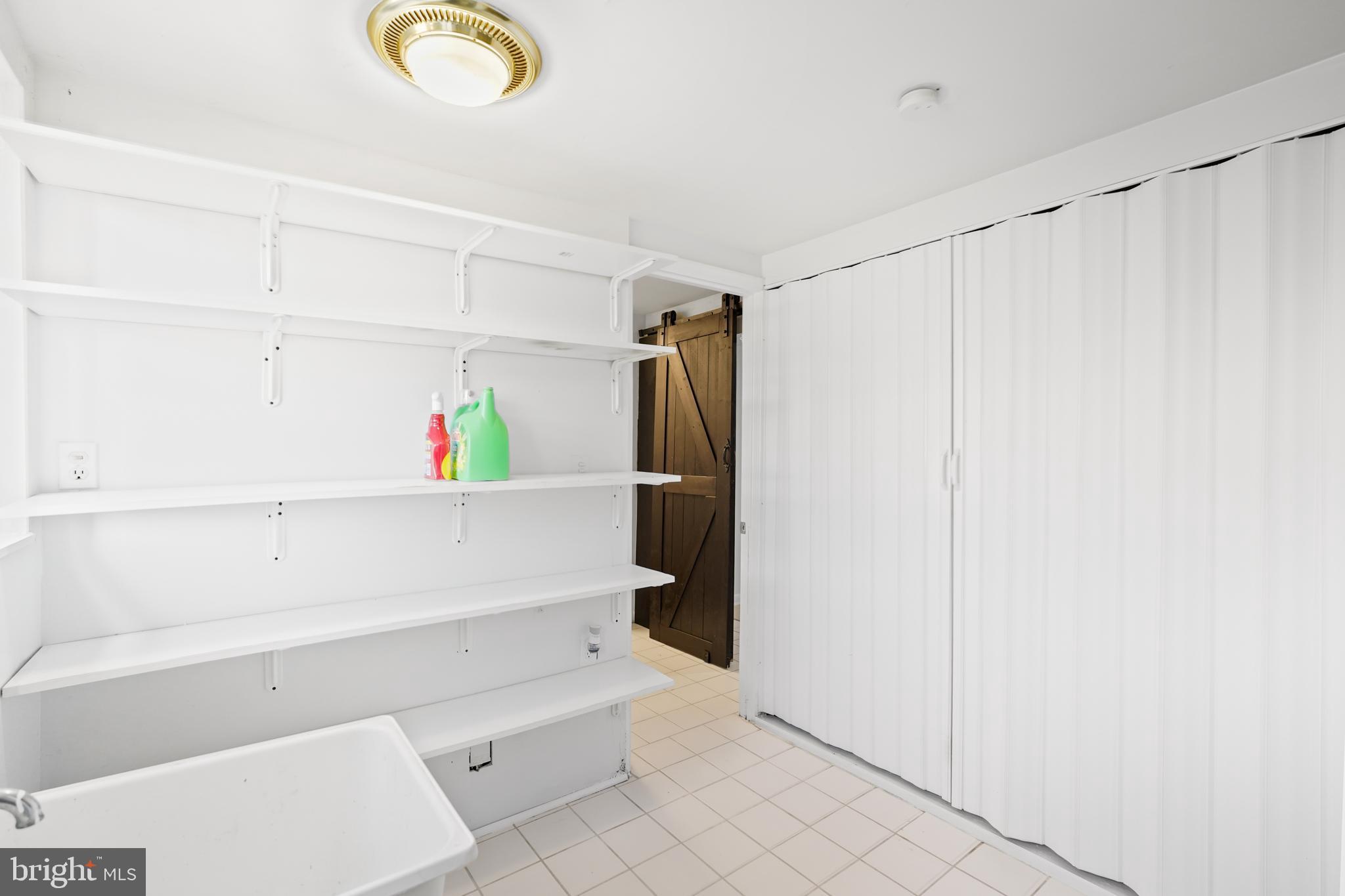 6917 Villa-Del-Rey Court Springfield, VA 22150 - Photo 26 of 42