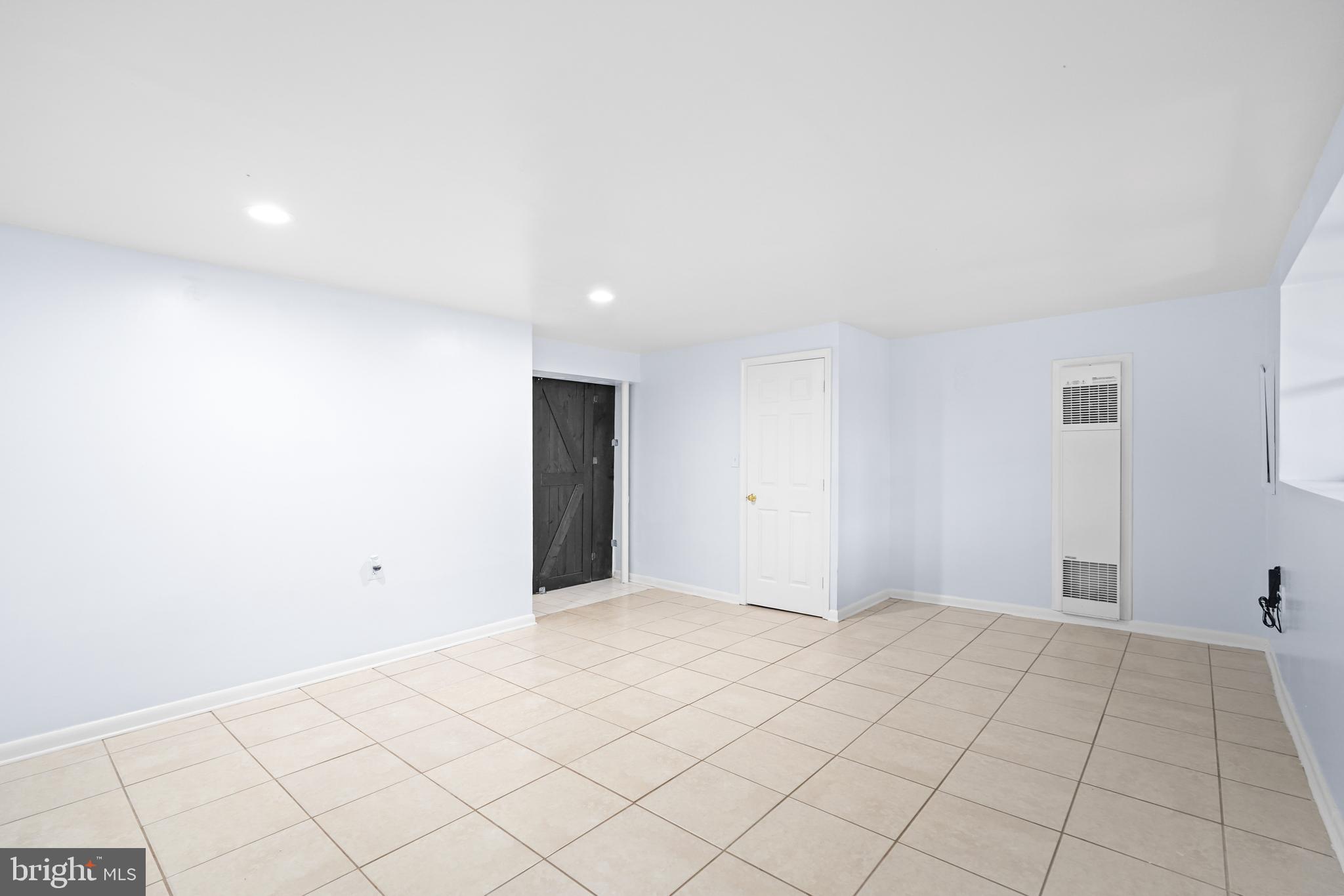 6917 Villa-Del-Rey Court Springfield, VA 22150 - Photo 10 of 42