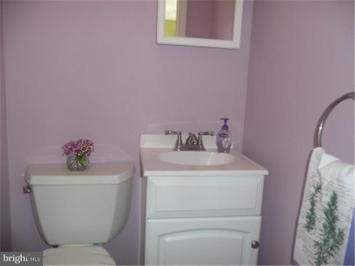 32 West Ridley Avenue Ridley Park, PA 19078 - Photo 14 of 25 Foyer
