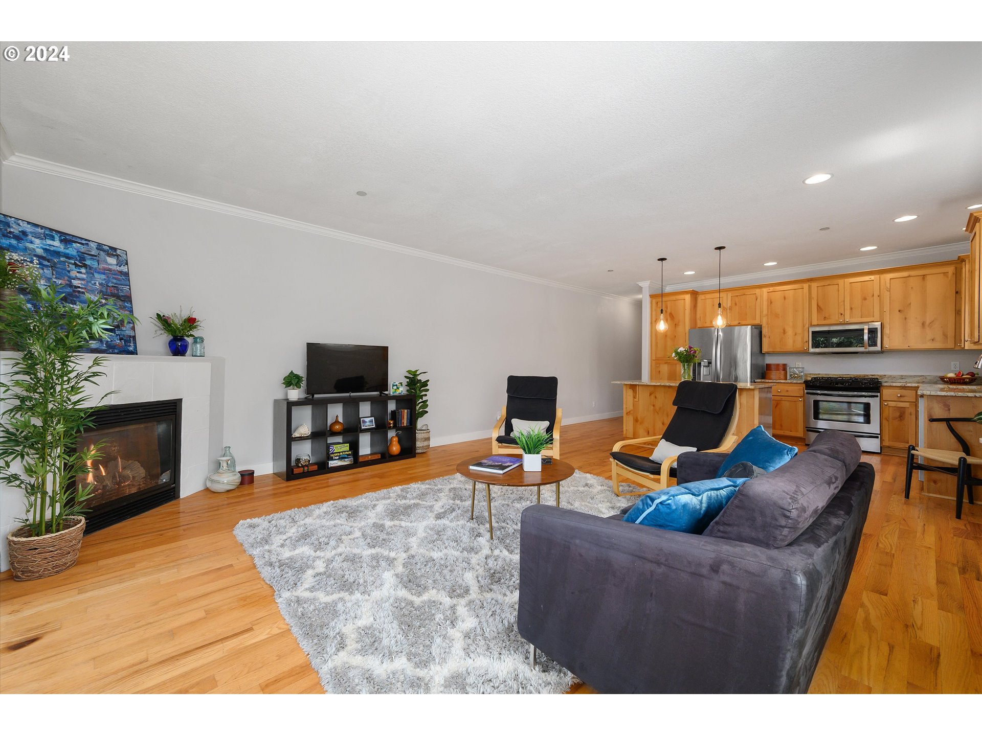 8216 North Edison Street, Unit 3 Portland, OR 97203 - Photo 7 of 36 Great Room