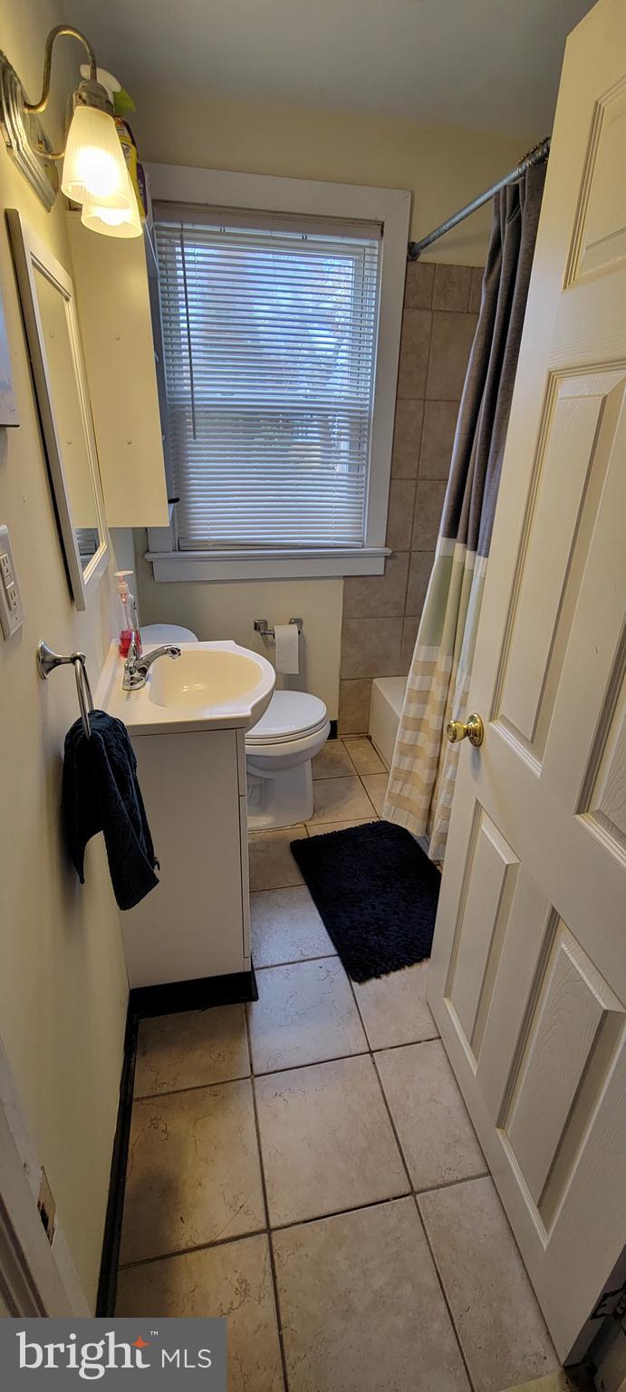 6 Madison Road Willow Grove, PA 19090 - Photo 8 of 23 1st Floor Bathroom