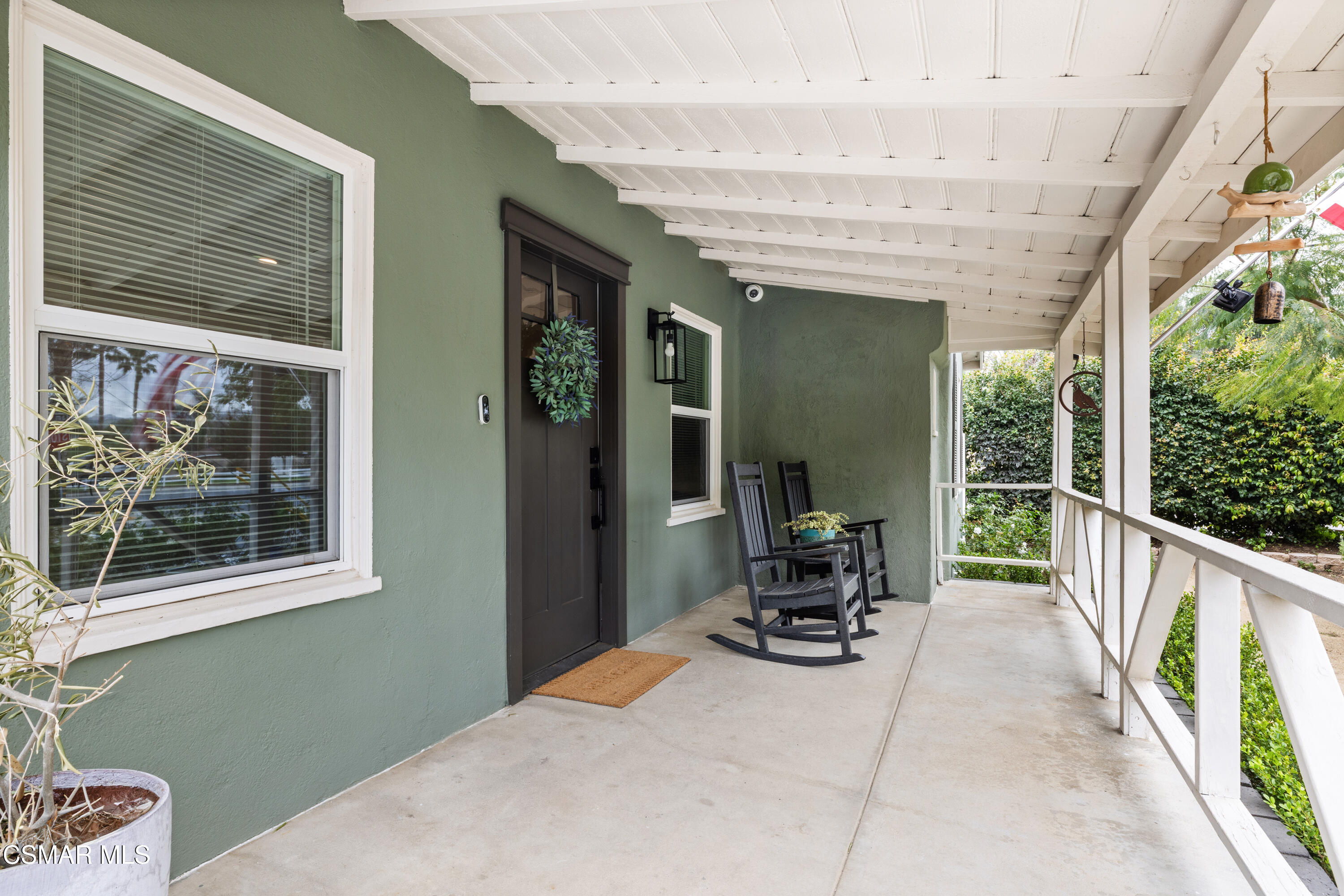 4391 Adam Road Simi Valley, CA 93063 - Photo 6 of 30 a view of a balcony with chairs