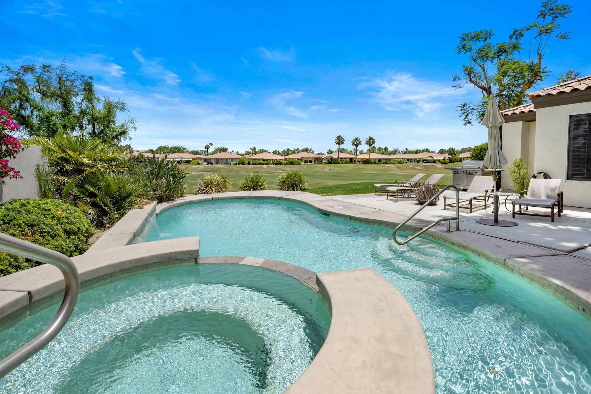 57084 Merion La Quinta, CA 92253 - Photo 43 of 56 an aerial view of a house with swimming pool having outdoor seating