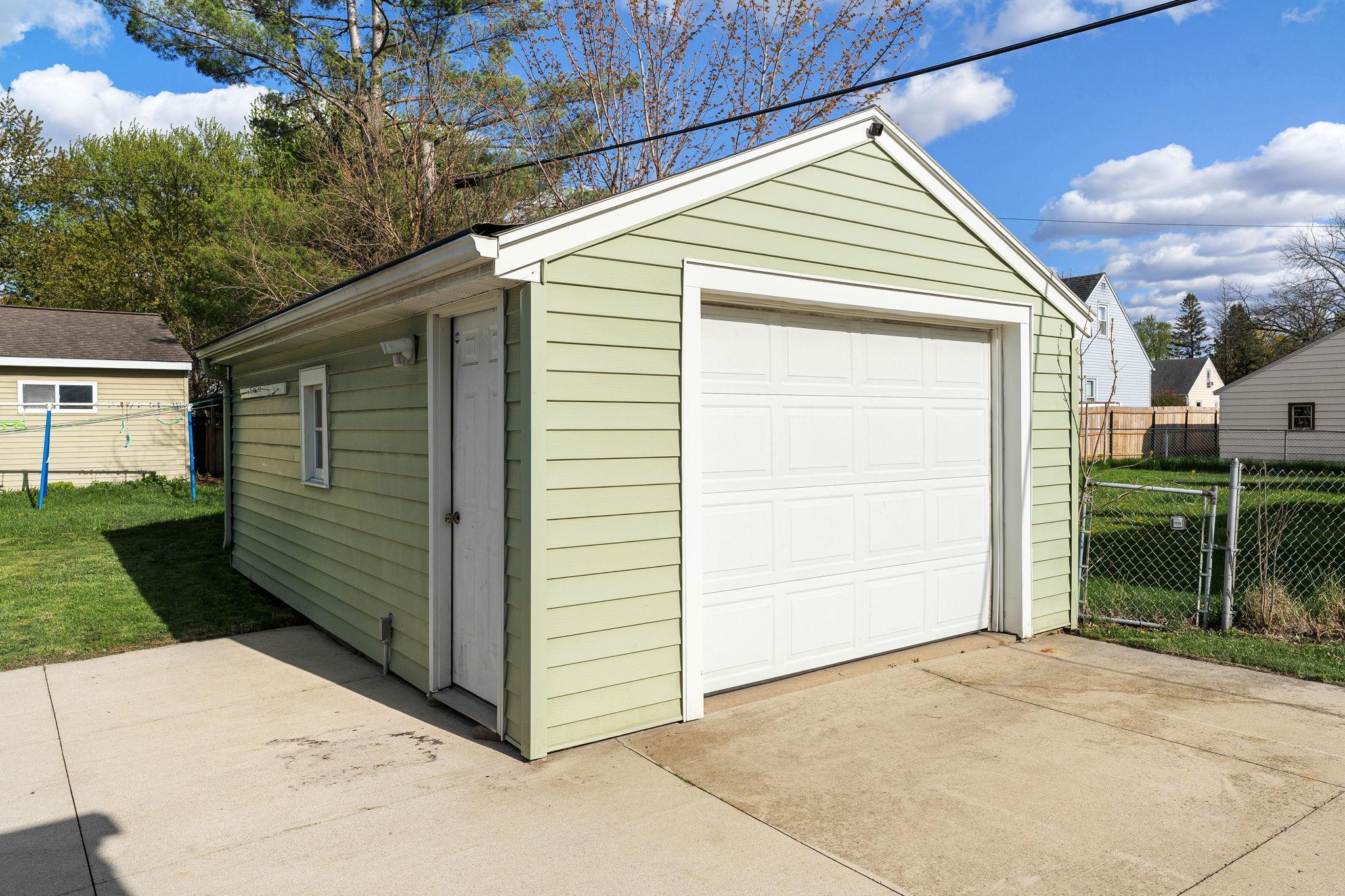 203 16th Street Southeast Austin, MN 55912 - Photo 19 of 28