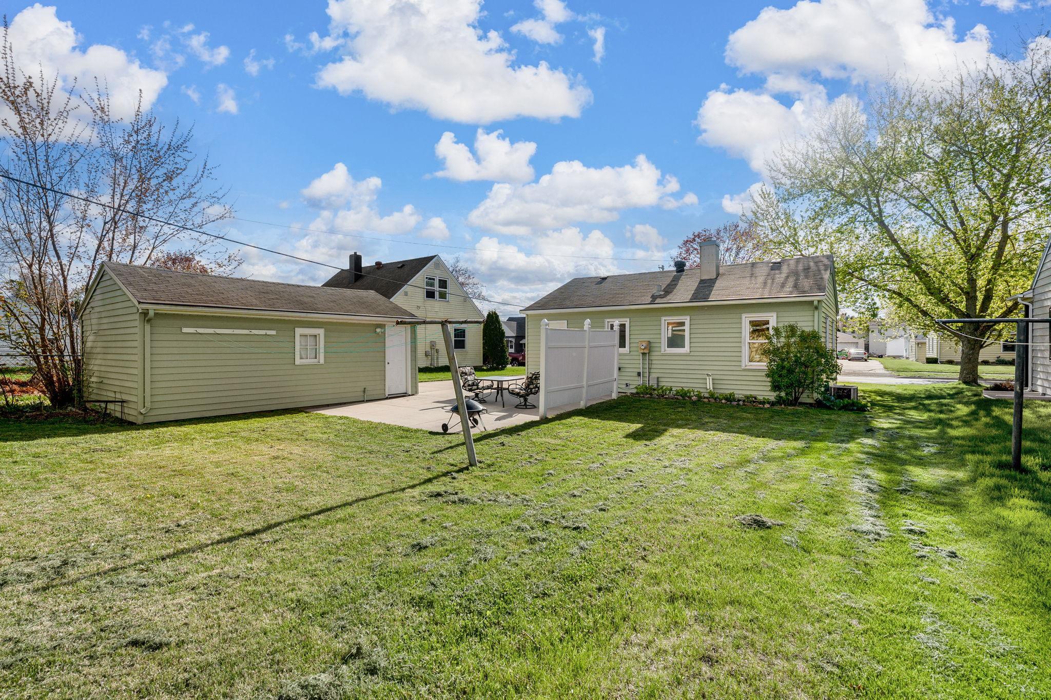 203 16th Street Southeast Austin, MN 55912 - Photo 26 of 28