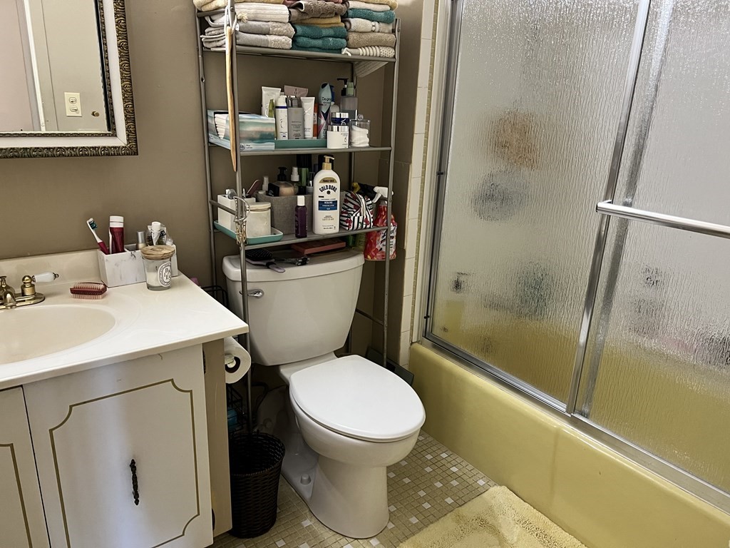 1008 Paradise Road, Unit 3L Swampscott, MA 01907 - Photo 15 of 16 Gallery Image 15