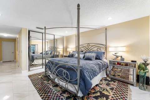 $824,900 | 46 Woods Lane, Boynton Beach, FL 33436