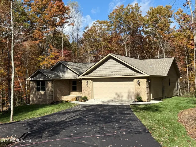 $454,900 | 10 T Place, Monterey, TN 38574